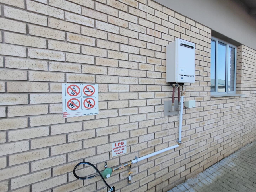 3 Bedroom Property for Sale in Mooikloof Country Estate Western Cape